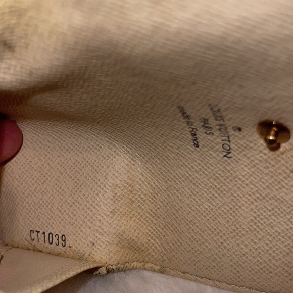 🔥EUC Louis Vuitton Damier Azure Key Holder🔥 - Picture 11 of 12